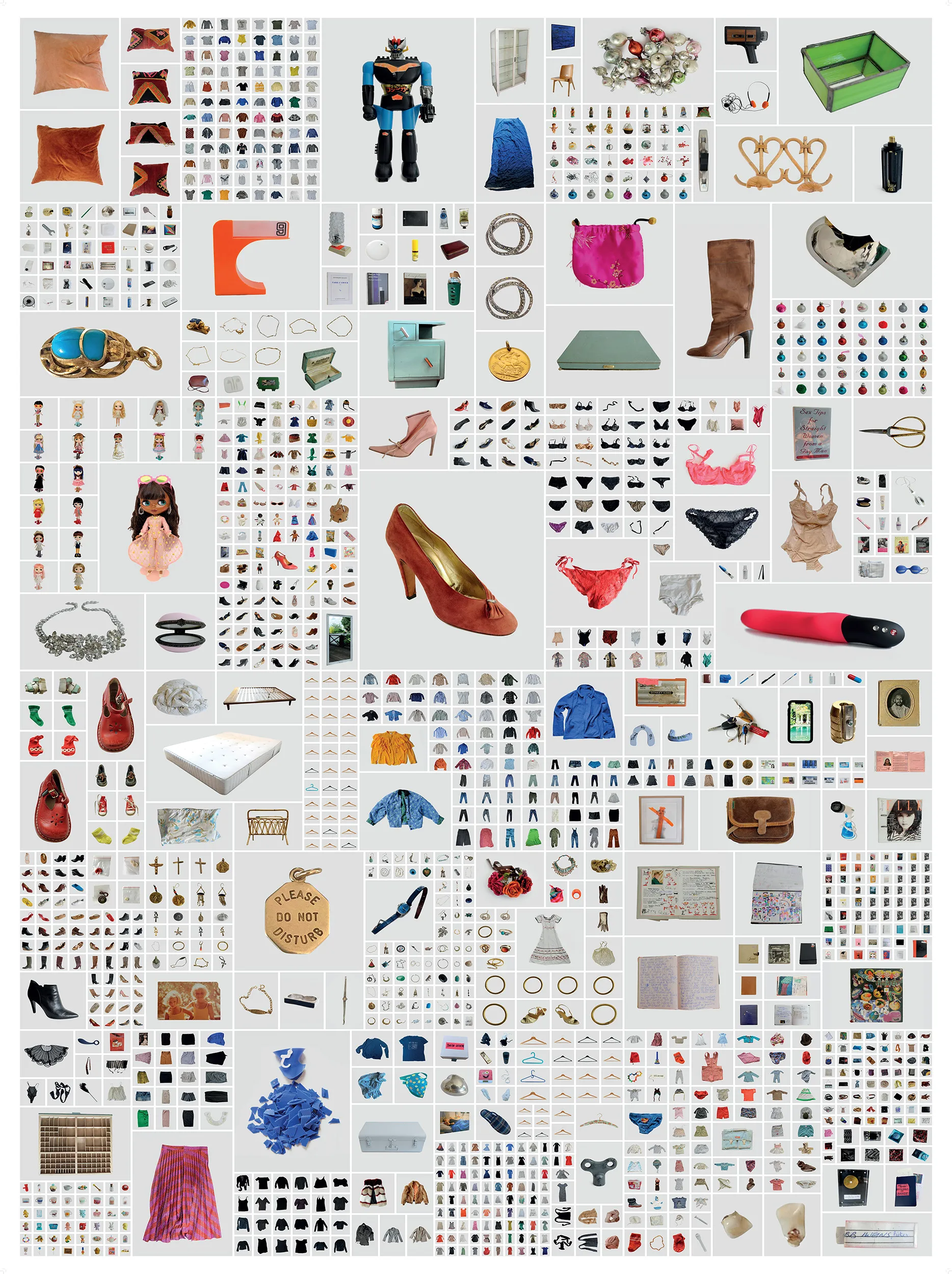 Barbara Iweins — Katalog grid of objects, the full inventory spread