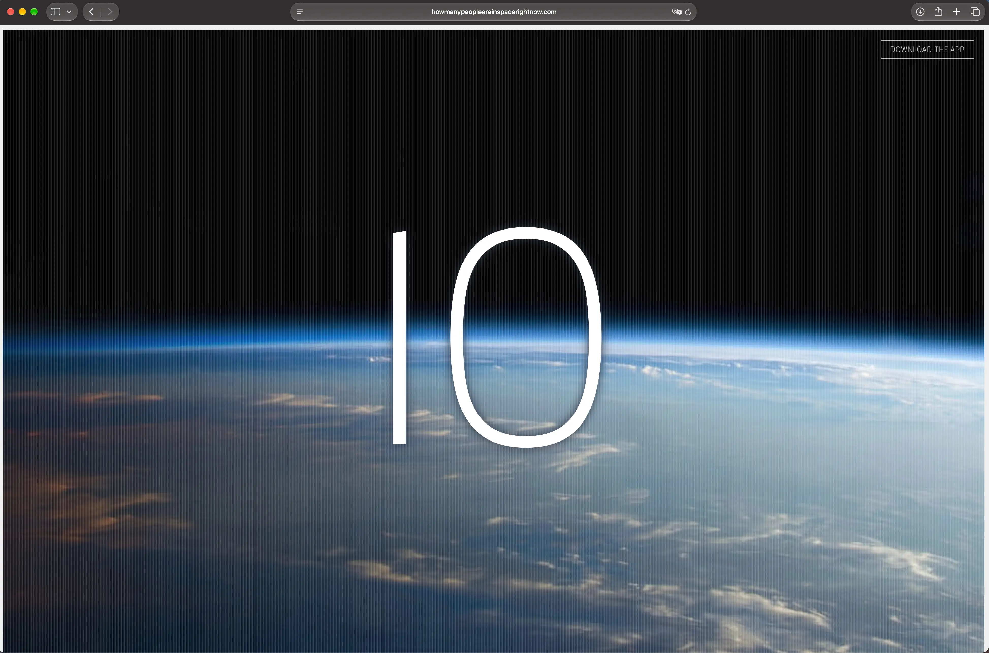 howmanypeopleareinspacerightnow.com showing the number 10 over a photograph of Earth's horizon taken from orbit
